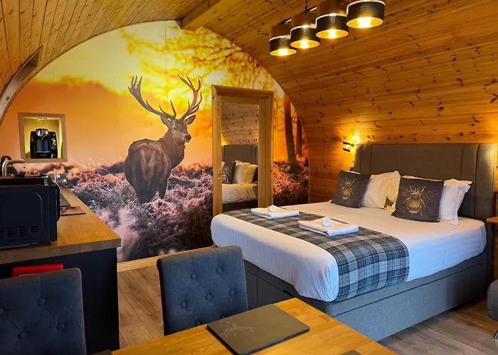2 Sinclair Bay Lodges